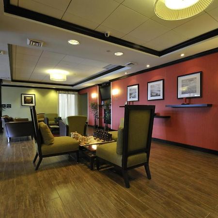 Hampton Inn Jericho - Westbury Extérieur photo